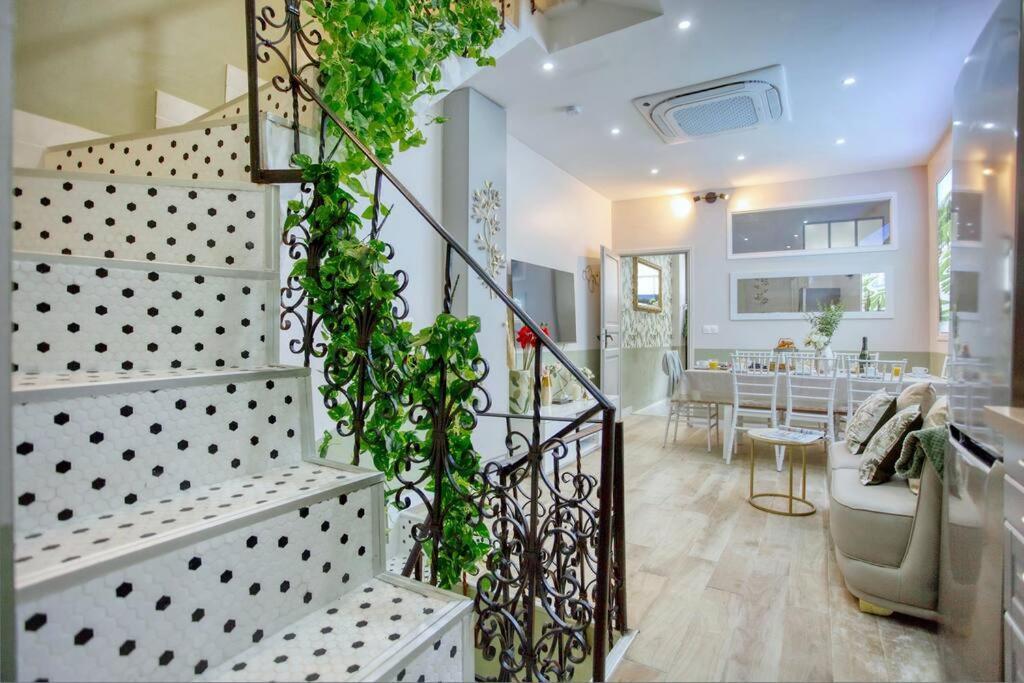 Appartement Le Nid Parisien Triplex Cosy Et Chaleureux Extérieur photo